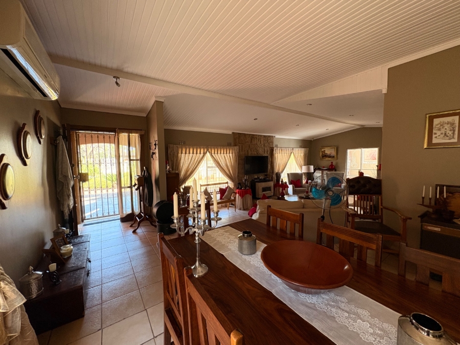 4 Bedroom Property for Sale in Wilkoppies North West